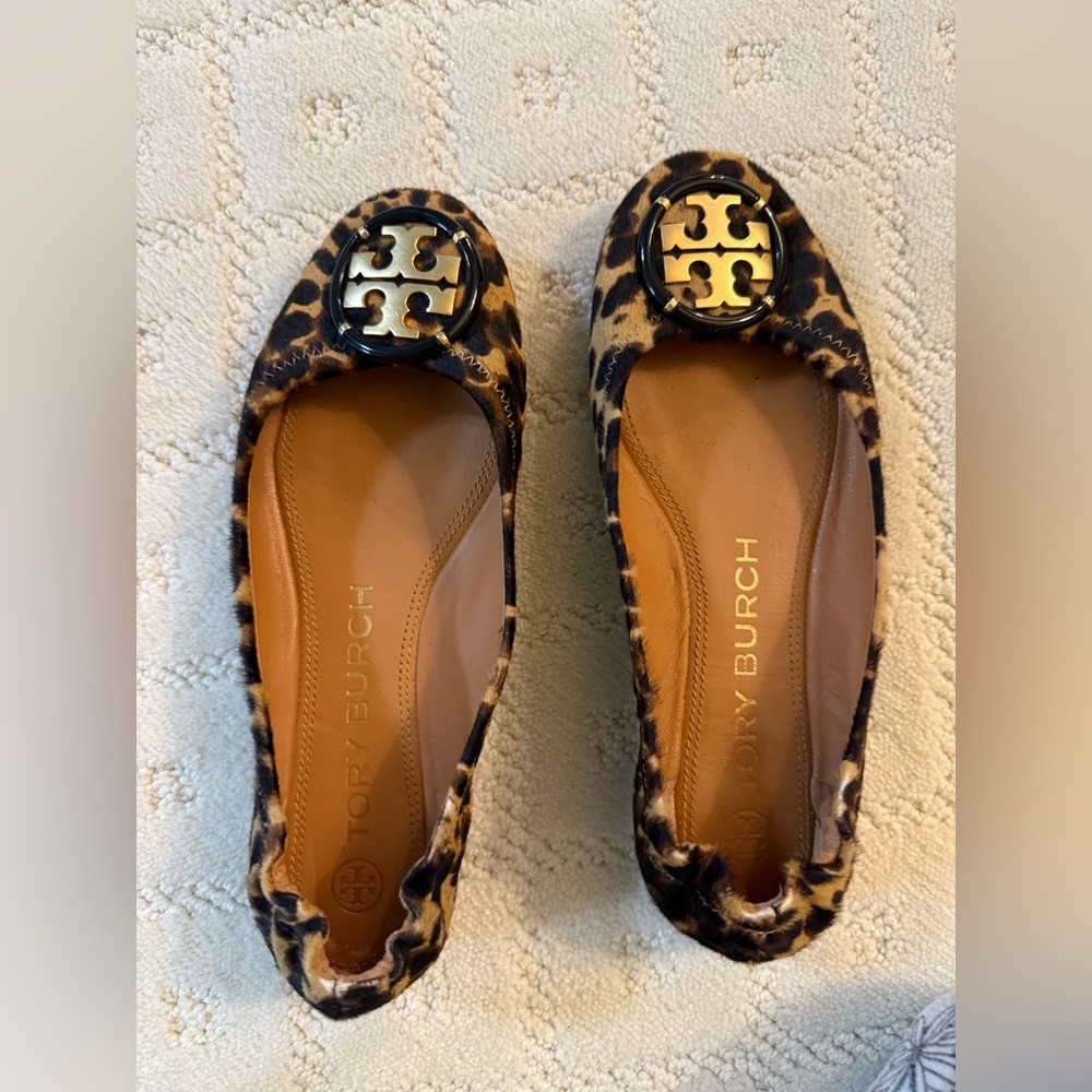Tory Burch Logo Leopard Ballet Flats 5.5